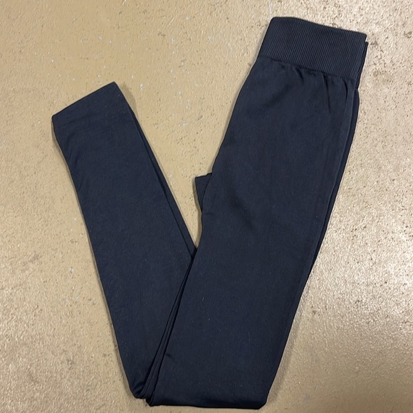 Time and Tru Black Fleeced Lined Leggings NWT Medium - Picture 2 of 6